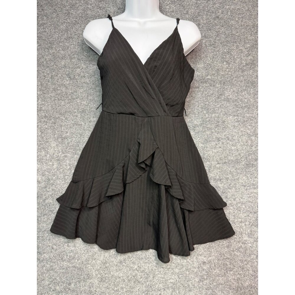 Trixxi Dress Women's Medium Black layered Ruffled A-Line Polyester and Spandex